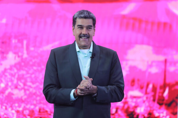 Con Maduro+
