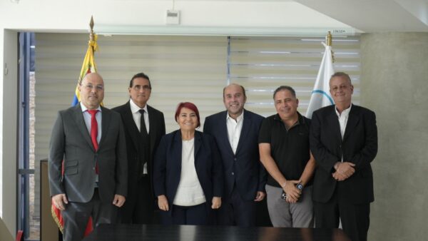 Firma-sector-turismo-saab
