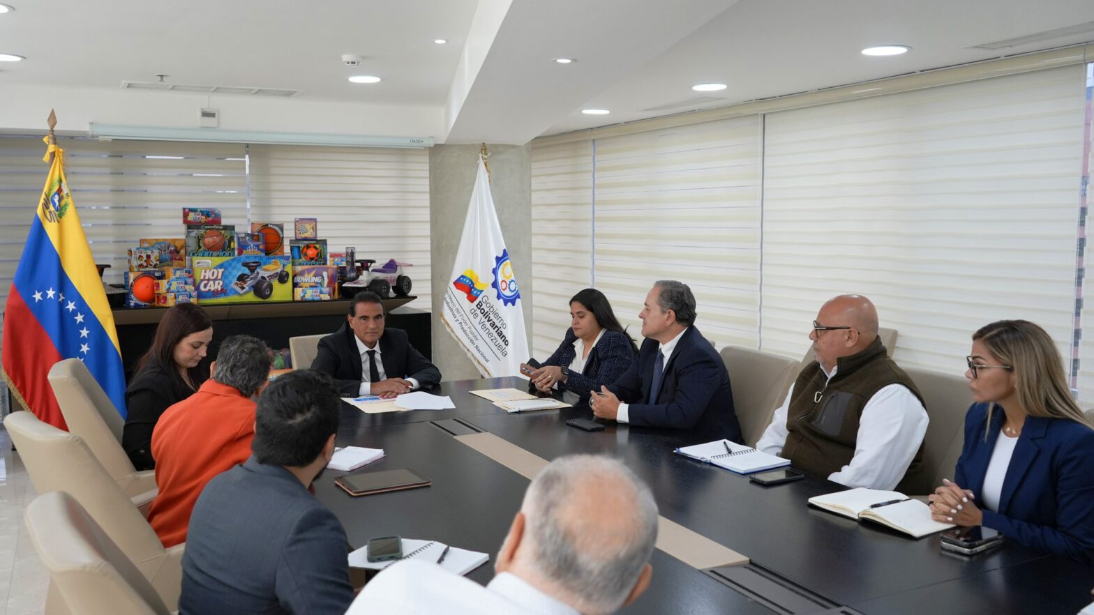 Mesa-Tecnica-Juguetes-Alex-Saab
